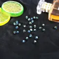 Κρυστάλλινες χάντρες bicone 6mm με σκούρο μπλε ιριδίζον φινίρισμα για χειροποίητα κοσμήματα - Περίπου 40 Τεμάχια/Πακέτο / Επίστρωση Πράσινο