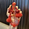 Schattige Anchora rode kralen sleutelhanger met fluwelen pompons en strikjes bedeltjes - Hart