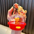 Mini llavero de juego de baloncesto de oso con sonido y lindo dije de osito amarillo - Rojo