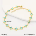 Detailansicht einer vergoldeten Edelstahl-Fußkette mit hellblauen Glaskristallen - 21.5cm / Himmelblau