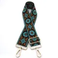 Detalle de la correa étnica de jacquard con motivos florales cian y hebillas doradas - Cierre de Plata / Floral Verde Pavo Real Marrón Negro (X-16)