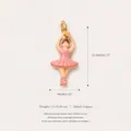 Gedetailleerde weergave van roze emaille ballerina tutu hanger in koper met afmetingen - Ballerina Kat Hanger (Dubbelzijdige Print)