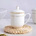 Eleganter weißer Keramikteetasse mit Goldrand und Knospengriff, 400 ml Fassungsvermögen - 400ml / Goldrand (Blütenknospen Stil)