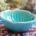 Japanese creative petal-shaped light blue ceramic bowl for fruit, snacks, and tea - Noodle Bowl / 5.5 Inches / Blue