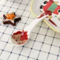 Cuillère en céramique peinte à la main pour enfants avec motif animal mignon japonais - Forme de Cheval / 2 Pièces/Ensemble / Ivoire