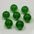 Perle tonde in vetro verde smeraldo traslucido per la creazione di gioielli fai-da-te - Verde
