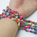 Cuentas de piedra triturada natural de colores para hacer joyas y pulseras de mano DIY - Fragmentos de Turquesa Multicolor Teñida Sintética