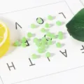 4mm light green faceted crystal bicone beads for DIY bracelet and jewelry making - 80 Pieces/String / Medium Green Porcelain / 4mm