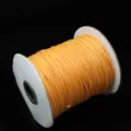 Haltbare leuchtend orangefarbene Wachskordelspule für DIY-Schmuckherstellung und Flechten - Erdgelb / 2 mm Durchmesser - 5 m/Packung