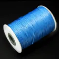 Spule mit hellblauem koreanischem Wachsband für DIY-Schmuckherstellung und Flechtarbeiten - Tiefseeblau / 2 mm Durchmesser - 5 m/Packung