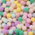 Bunte Polyester-Pompons in Pastellfarben für DIY-Bastelarbeiten - 2 cm (ca. 50 Stück/Packung) / Macaron Serie