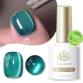 Detailansicht von seablauem Crystal Cat Eye Magnet-Gel-Nagellack mit Glanzeffekt - Seeblau (MY25)