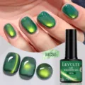 LILY'CUTE Smalto Gel Magnetico Cat Eye MC26 finitura aurora verde per nail art professionale - MC26