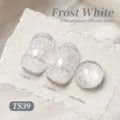 Vernis à ongles jelly pailleté Frost White TS39 montrant différents styles de couches - Blanc Givré (TS39)