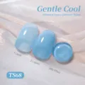 Vernis gel gelée bleu glacé TS68 montrant les effets à 1 et 2 couches sur soie - Bleu Doux (TS68)