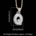 Colgante letra Q de circonitas con cadena de cuerda dorada y dimensiones - Letra Q (N19052209-Q61M)