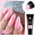 Vue détaillée du gel d'extension d'ongles rose tendre montrant le résultat et le tube 15ml. - Rose Doux (01)