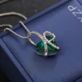 Heart-shaped pendant necklace with green crystal and 'I love you forever' engraving - Classic Engraved Style / Dark Green