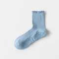 Hellblaue rutschfeste Yogasocken mit Rüschenrand und Silikongrippern für Pilates - Einheitsgröße / Blau