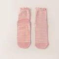 Chaussettes de yoga antidérapantes à volants roses, chaussettes de fitness et pilates - Taille Unique 35-42 / Série rose n° 1