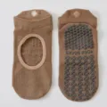 Brown non-slip yoga socks with silicone grips for Pilates and floor exercise - One Size / Coffee