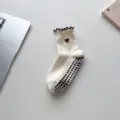 Non-slip white professional yoga socks with brown heart embroidery and ruffled edge - One Size / Beige