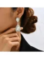 Eleganti orecchini a goccia da sposa con brillanti accenti in cristallo pieno per matrimoni - Solo Orecchini (75) / Argento (75)