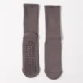 Calcetines de yoga profesionales antideslizantes de algodón gris con puntos hexagonales - Gris oscuro