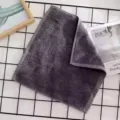 Detail van grijze absorberende katoenen vierkante handdoek met een zachte lusstructuur - 30x30cm (40g) / Grijs