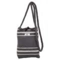 Mini handgemaakte gebreide gestreepte crossbodytas in grijs en wit met houten knoop. - 14*19.5 / Grijs
