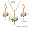 Élégante parure de bijoux ballerine dorée avec jupes en pierres vertes et cristaux - Parure de Bijoux Danseuse (10409-Avec Chaîne en Acier Inoxydable)
