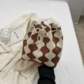 Stylish brown and cream wavy pattern knitted drawstring bucket bag for women - Brown Wave