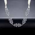 Elegante collana da sposa in zircone con cristalli marquise e nastri in seta. - Stile Argento (F21100629)