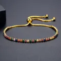 Pulsera ajustable bañada en oro con piedras de circonita cúbica multicolor para mujer - Estilo de Cadena de Tenis Ajustable / Dorado Multicolor (B22041501-Mc18K)