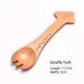 Cute cartoon giraffe-shaped wooden fork-spoon hybrid for children, 11.7cm length - Cartoon Giraffe Fork (Style 02) / 11.7x3cm