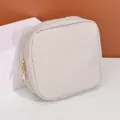 Minimalistische beige quadratische Kosmetiktasche tragbare Reise-Kulturtasche mit Reißverschluss - 15x5.5x15cm / Beige