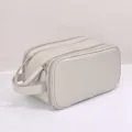 Hellgraue wasserdichte PU-Leder-Kulturtasche mit mehreren Reißverschlussfächern - 3-Schicht-Stil (9097) / Nude Beige