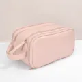 Große rosa Kosmetiktasche aus PU-Leder mit Tragegriff und drei praktischen Reißverschlüssen - 3-Schicht-Stil (9097) / Hellrosa