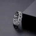 Anillo de cadena cubana plateado moderno con medio pavé de diamantes CZ estilo hip-hop unisex - Talla 6 / Zirconia Blanca Bañado en Oro Blanco