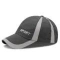 Atmungsaktive Mesh-Baseballkappe in Dunkelgrau und Hellgrau mit SPORT-Stickerei - Verstellbar (Passend für 56-59cm Kopfumfang) / Dunkelgrau (Kupferschnalle)