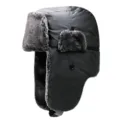 Schwarze Wintermütze mit grauem Kunstfellfutter und winddichten Ohrenklappen für außen - Einheitsgröße / Dunkelgrau
