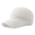 Berretto da baseball bianco in maglia traspirante per la protezione estiva - Adatto per circonferenza testa circa 54-58cm / Fiocco Incrociato Bianco
