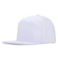 Klassische weiße atmungsaktive Snapback-Kappe mit flachem Schirm und Mesh-Einsätzen - 56-60cm (Verstellbar) / Weiß