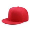 Professional solid red flat-brimmed snapback hip-hop baseball cap for street style - Size 7 1/8 (57cm) / Red