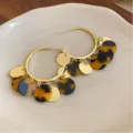 Retro gold hoop earrings featuring tortoiseshell leopard print acrylic round charms - Hanging Disc Leopard Earrings (E4996) / Gold (E4996)
