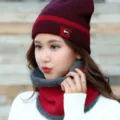 Set invernale composto da berretto in maglia e scaldacollo bordeaux con fodera in pile - Scaldacollo singolo / Stile tinta unita-Amaranto