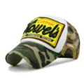 Vintage Trucker Cap mit Camouflage-Schirm und Howel's Stickerei-Patch - 56-60cm (Verstellbar) / Tarnung Weiß Tarnung Mesh