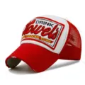 Rot-weiße Mesh-Trucker-Mütze mit 3D-Howel's-Stickerei und modisch abgenutztem Schirm - 56-60cm (Verstellbar) / Rot Weiß Rot Mesh