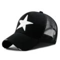 Schwarze Trucker-Cap mit weißem besticktem Stern und atmungsaktivem Mesh-Rückenteil - 56-60cm (Verstellbar) / Stern-Schwarz