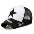 Basecap mit Camouflage-Schirm, schwarzem Netzrücken und gesticktem Sternmotiv - 56-60cm (Verstellbar) / Stern-Stil / Camo Weiß Schwarz Mesh